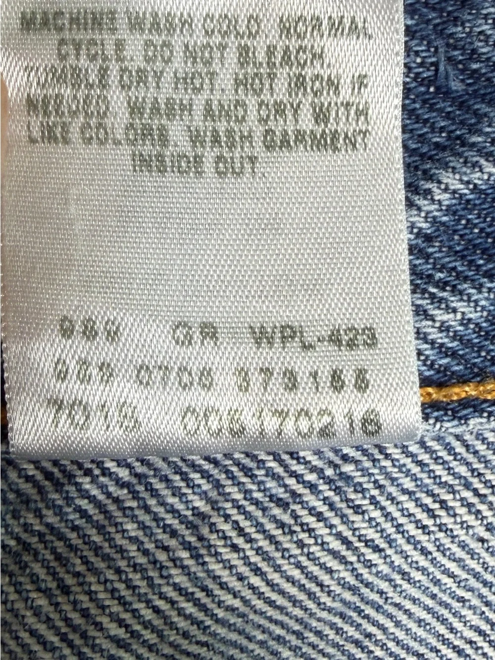 VINTAGE Levi's 517 Bootcut Med/Darker Wash Actual Size 33 X 31 READ DESCRIPTION